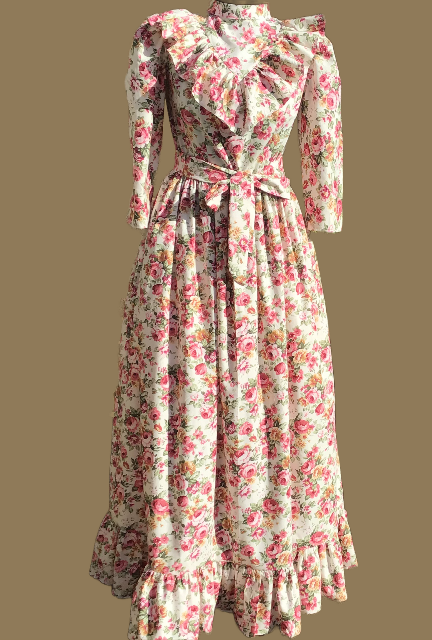 This Emmeline maxi dress has a timeless silhouette, with a vintage-style design taking its cues from Edwardian fashion
