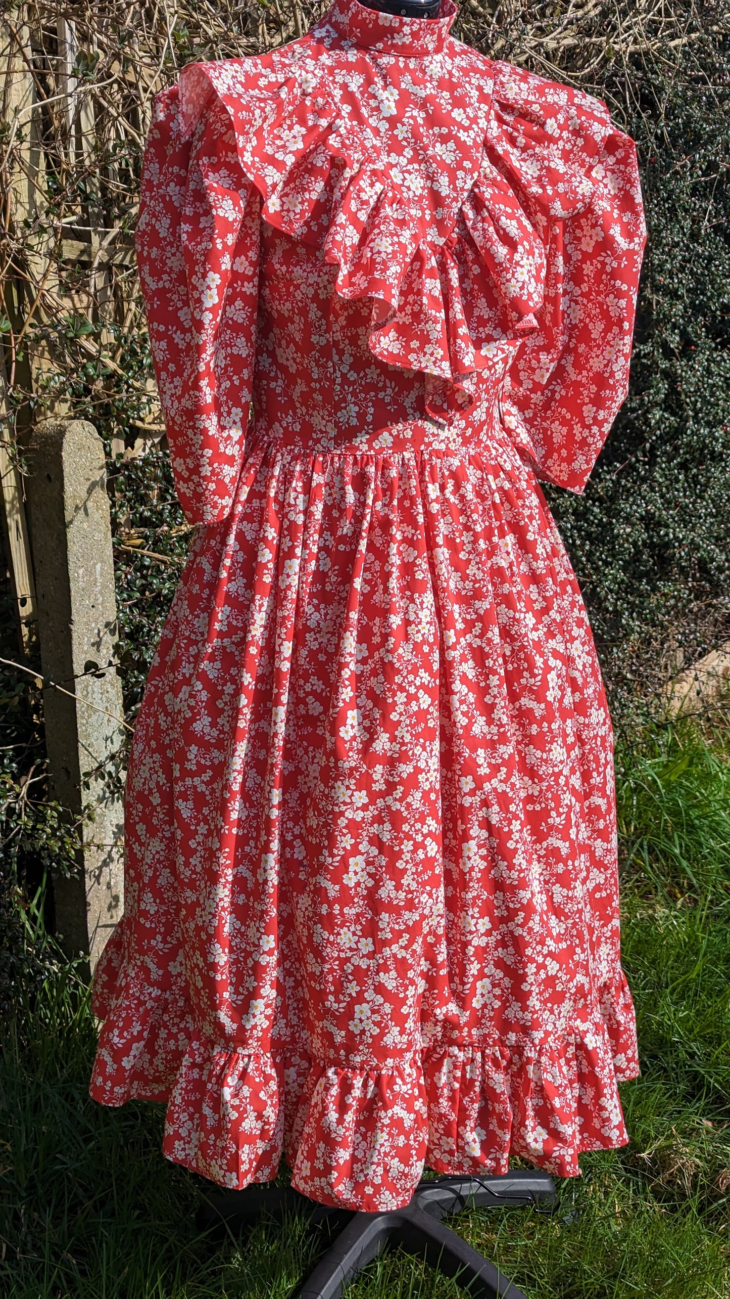 Anabelle, Red Vintage Dress