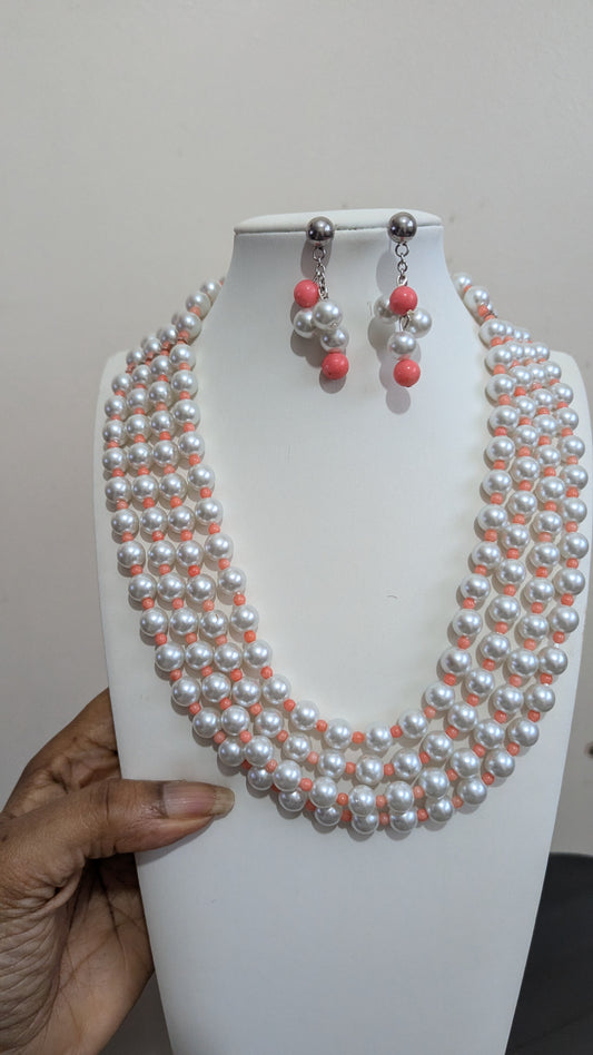 The Amoke Jewellery Set