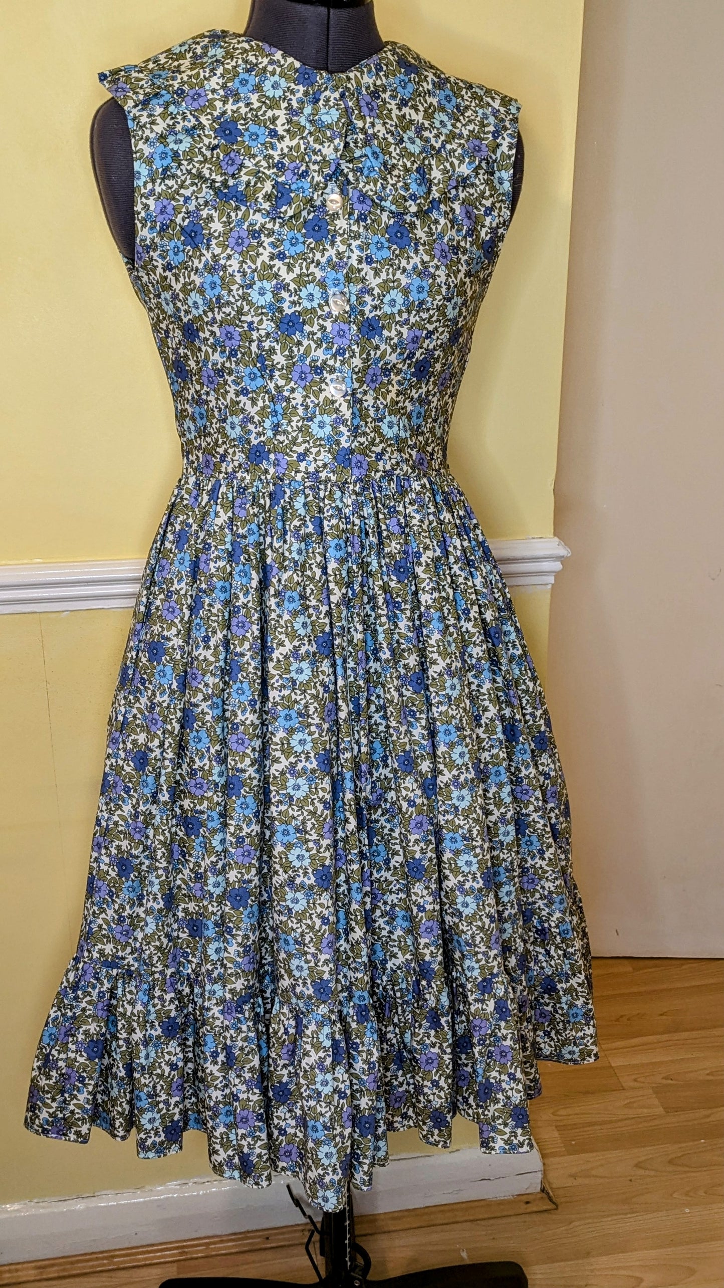 Size 10 floral cotton dress, ready to ship