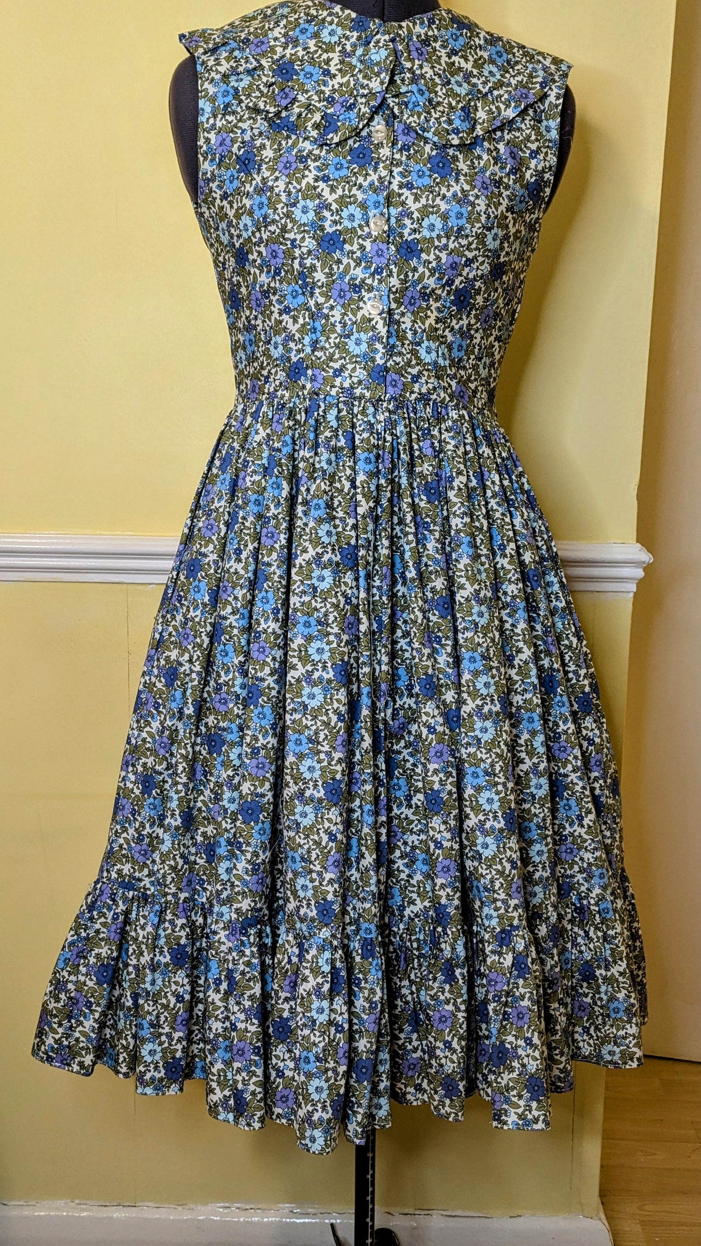 Size 10 floral cotton dress, ready to ship