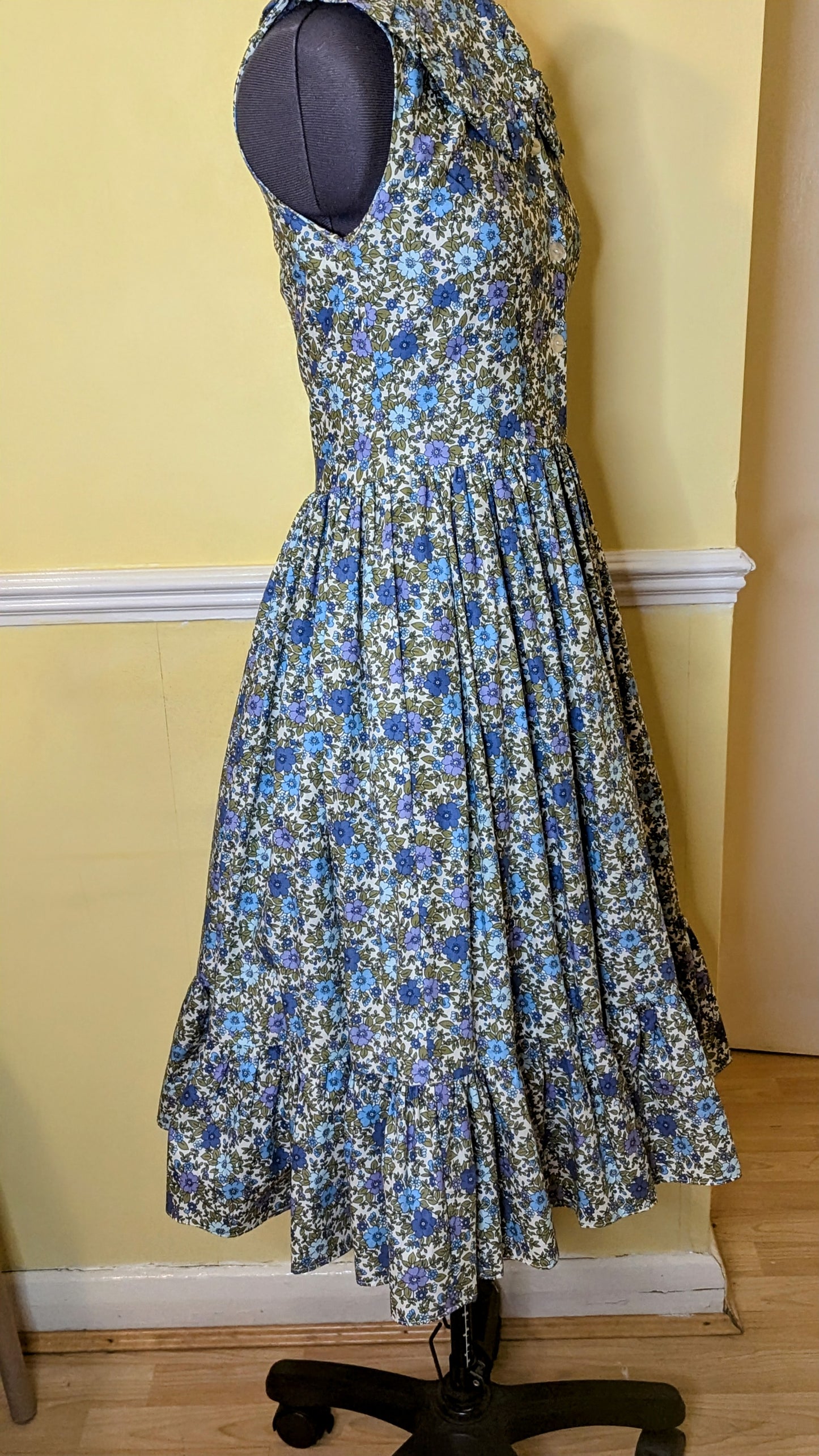 Size 10 floral cotton dress, ready to ship