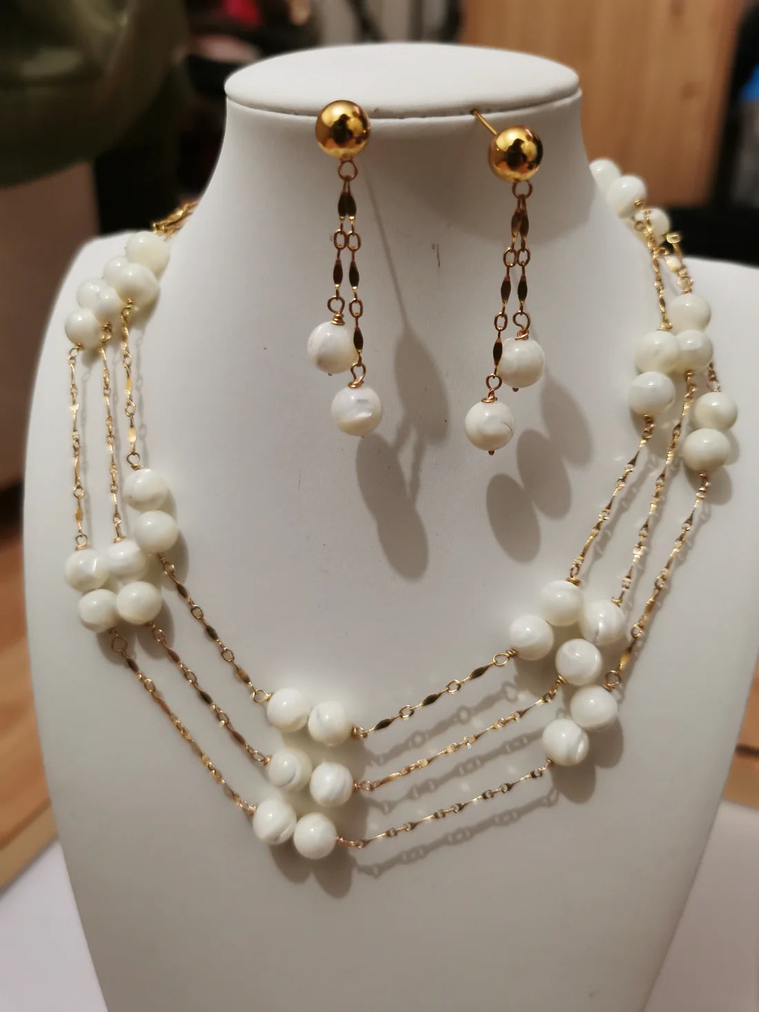 The Anike, Mother of pearl jewellery set