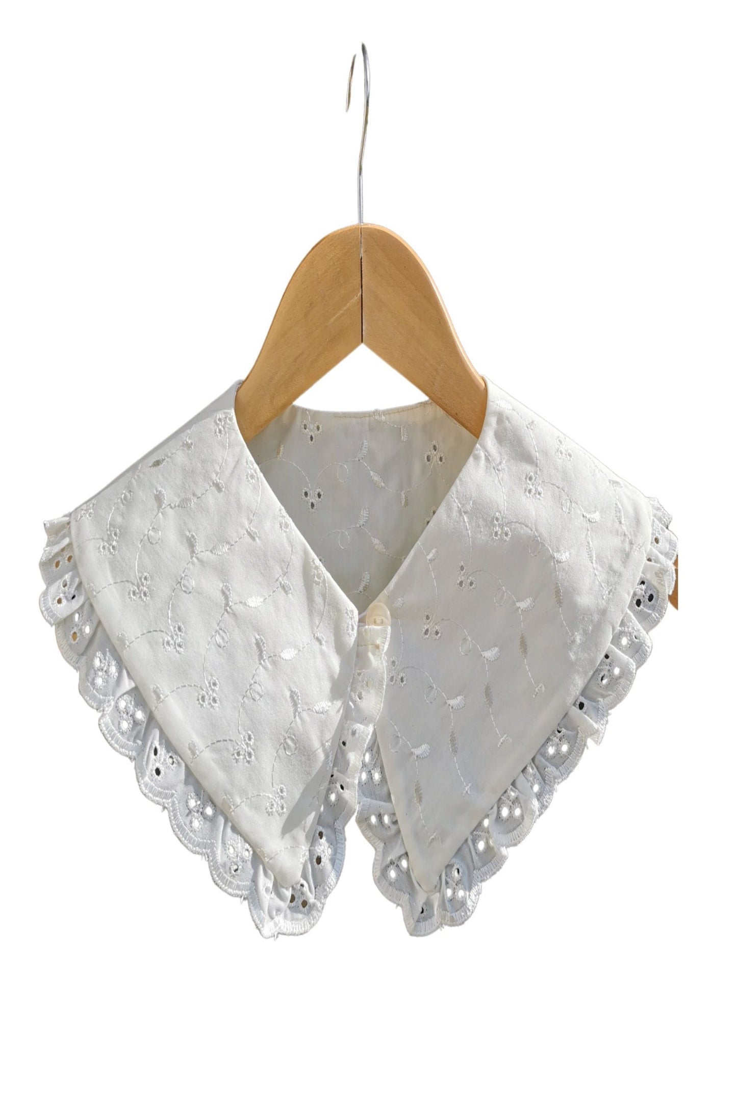 Vintage lace collar