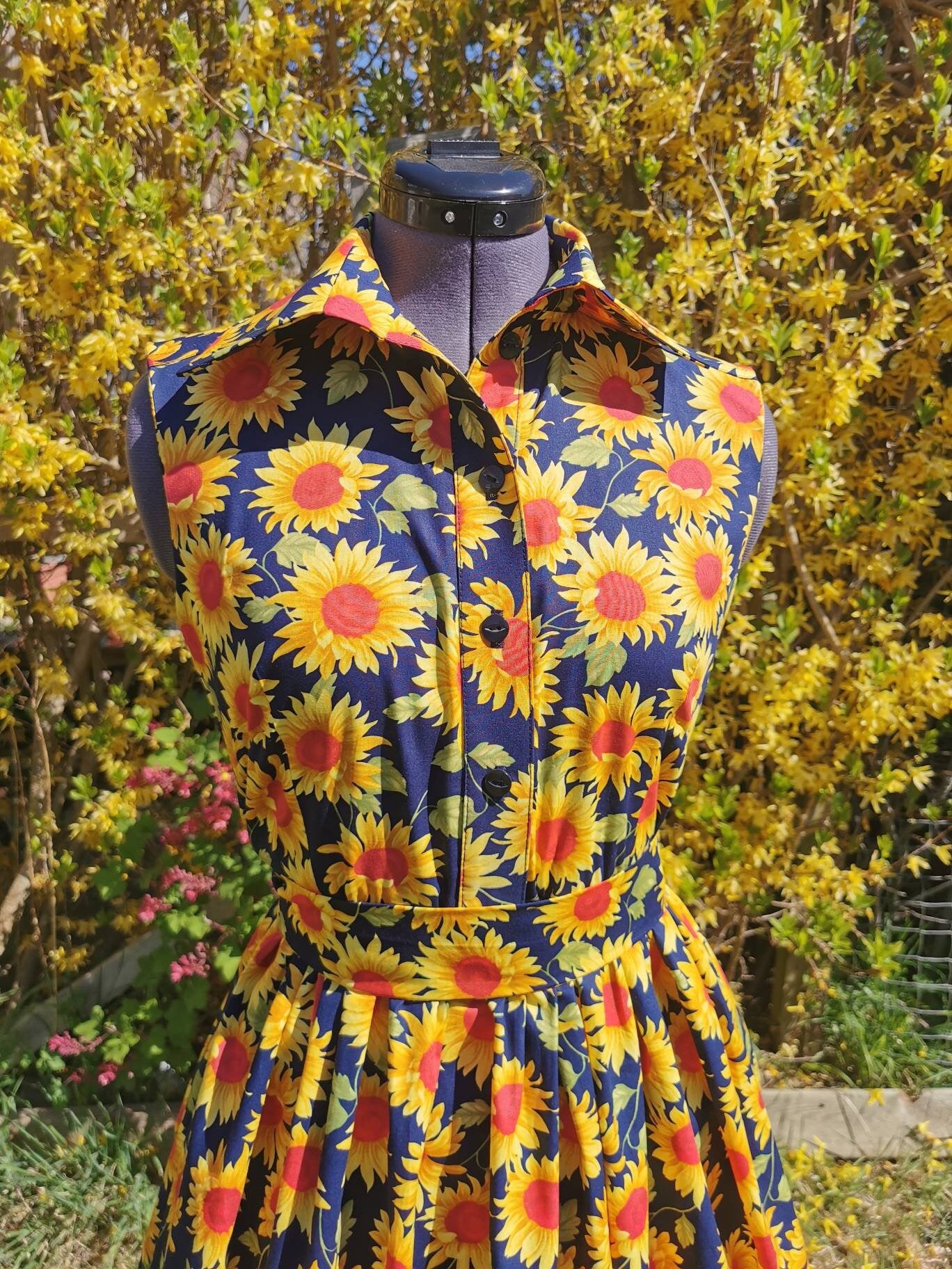 Carla,  Navy Sunflower Dress, classic Vintage, 1950s Housewives Dress