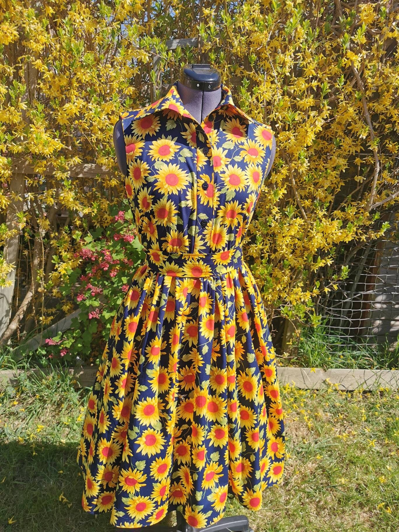 Carla,  Navy Sunflower Dress, classic Vintage, 1950s Housewives Dress