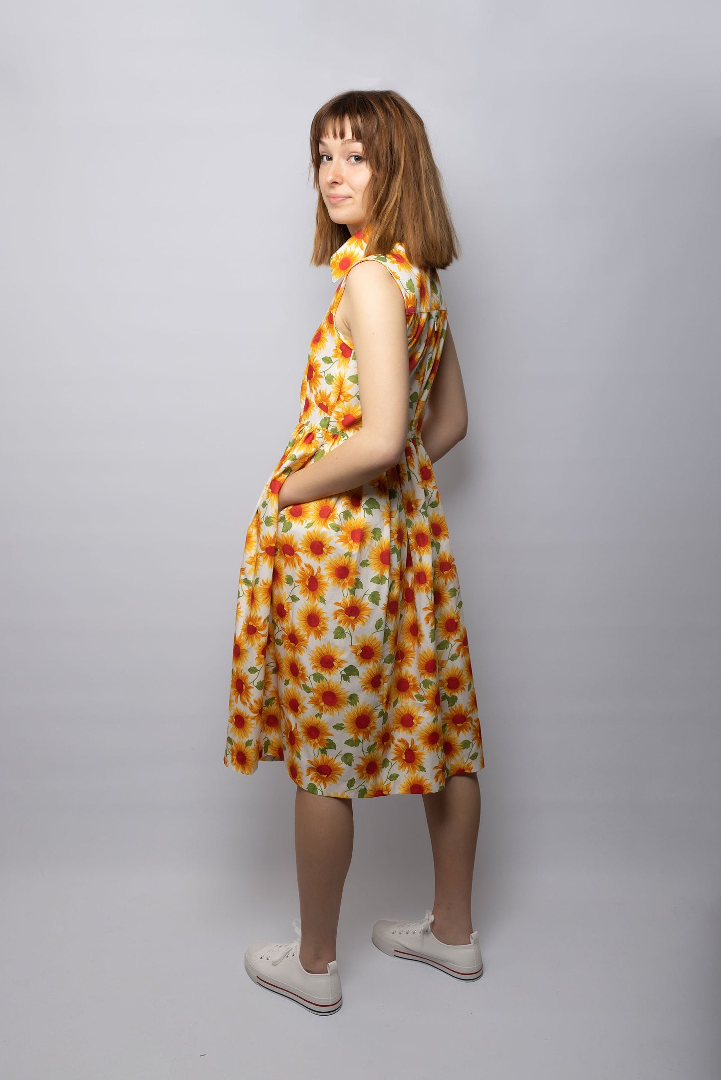 Carla, Sunflower Dress, classic Vintage, 1950s Housewives  Dress